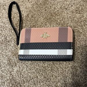 Chic Black and Tan Wristlet with Gold Bee Accent